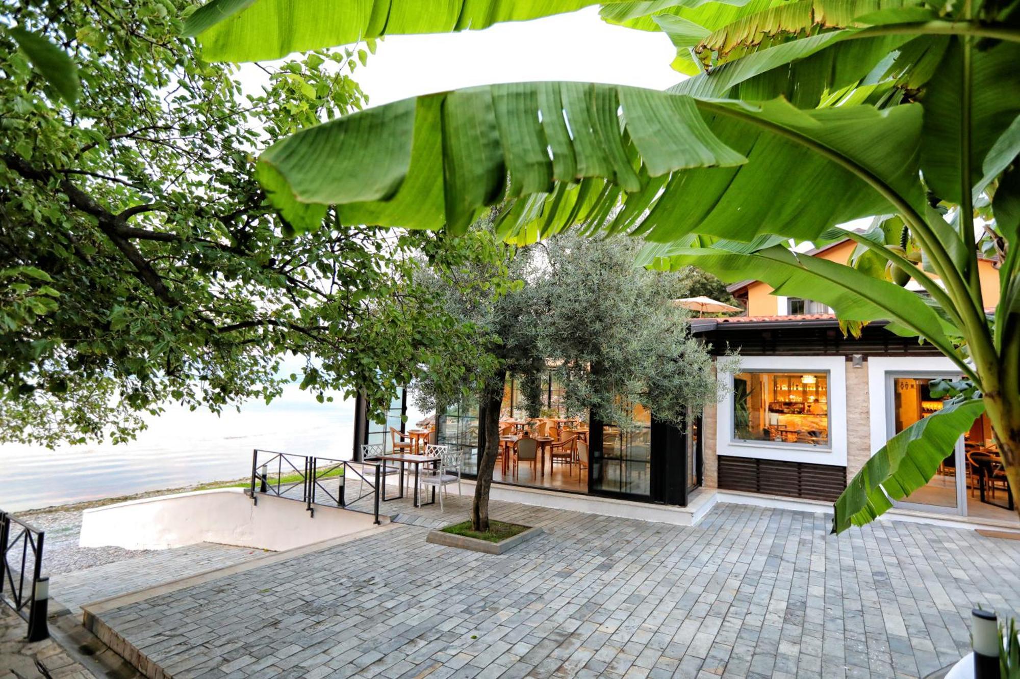 Hotel Labiatan Zogaj  Экстерьер фото