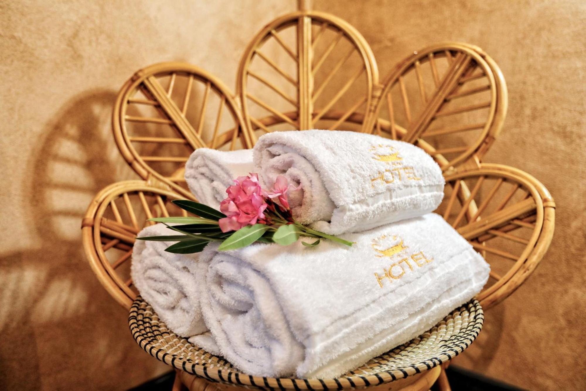 Hotel Labiatan Zogaj  Экстерьер фото
