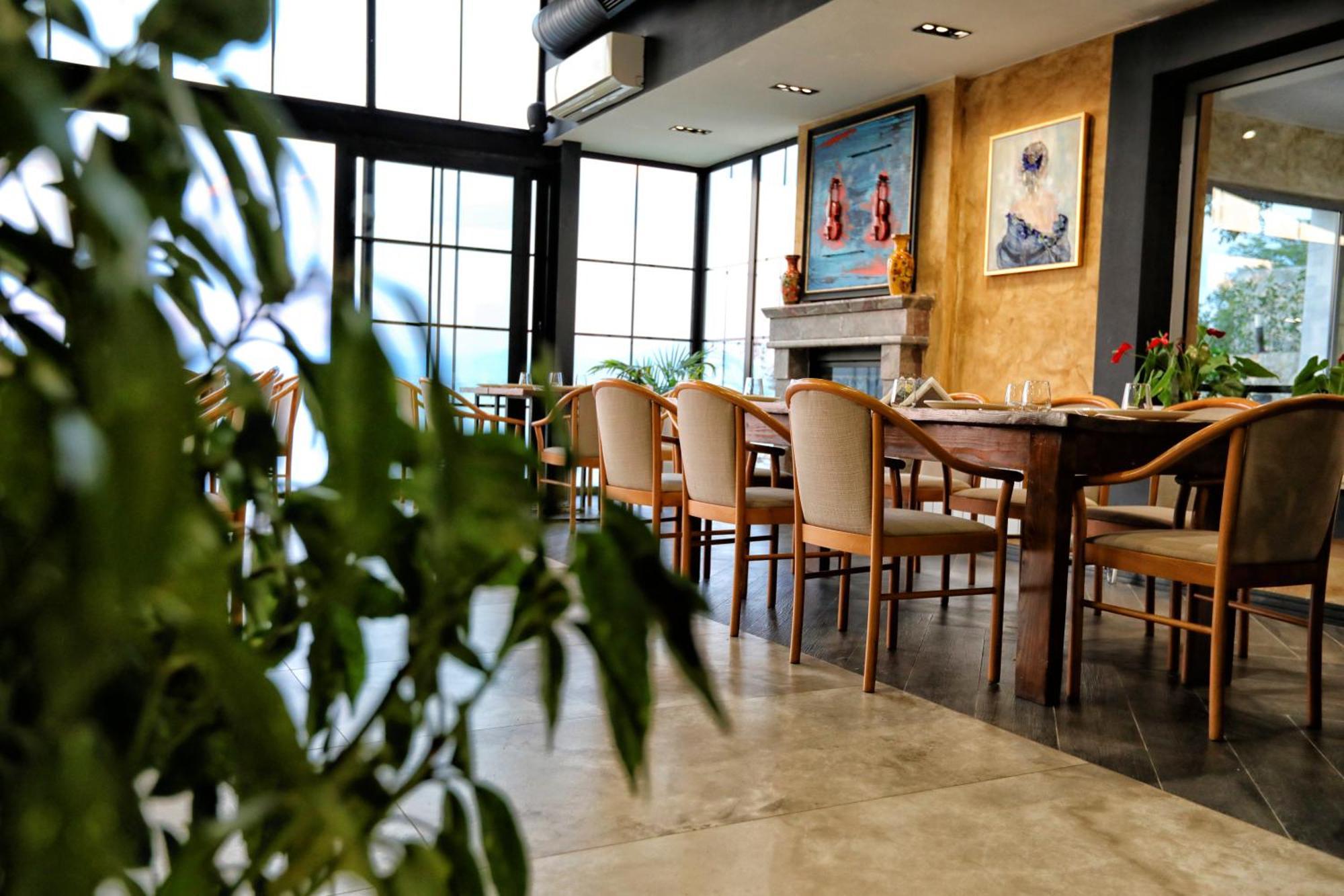 Hotel Labiatan Zogaj  Экстерьер фото