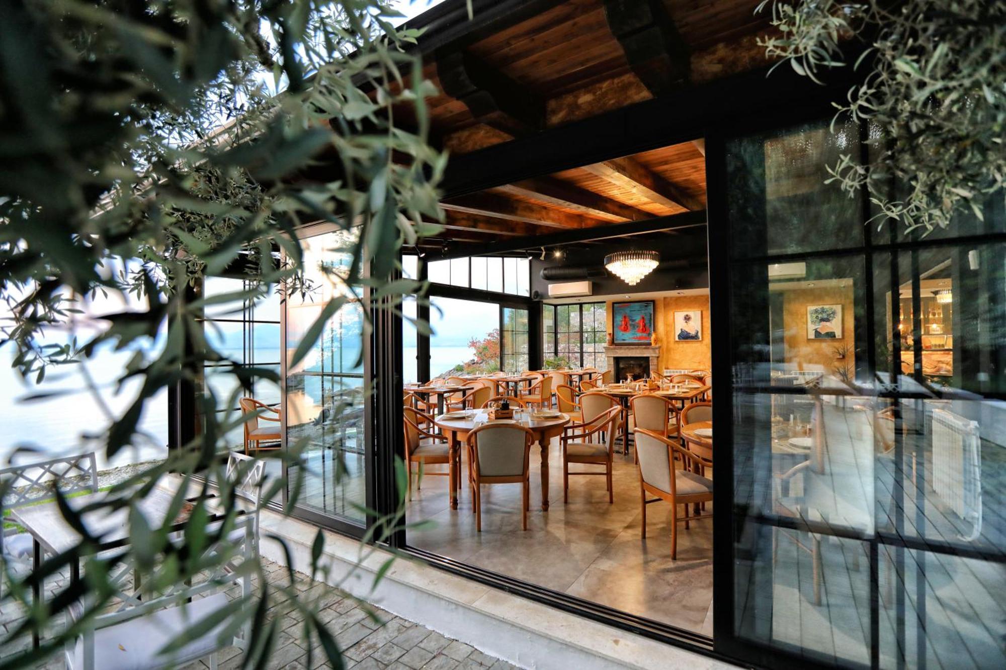 Hotel Labiatan Zogaj  Экстерьер фото