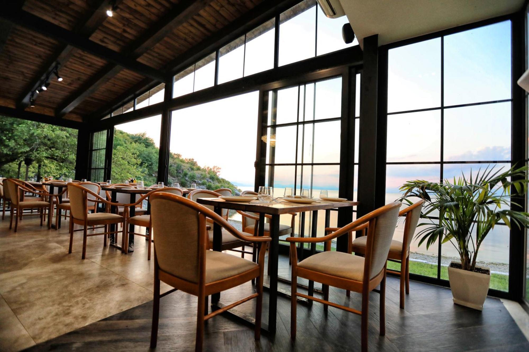 Hotel Labiatan Zogaj  Экстерьер фото