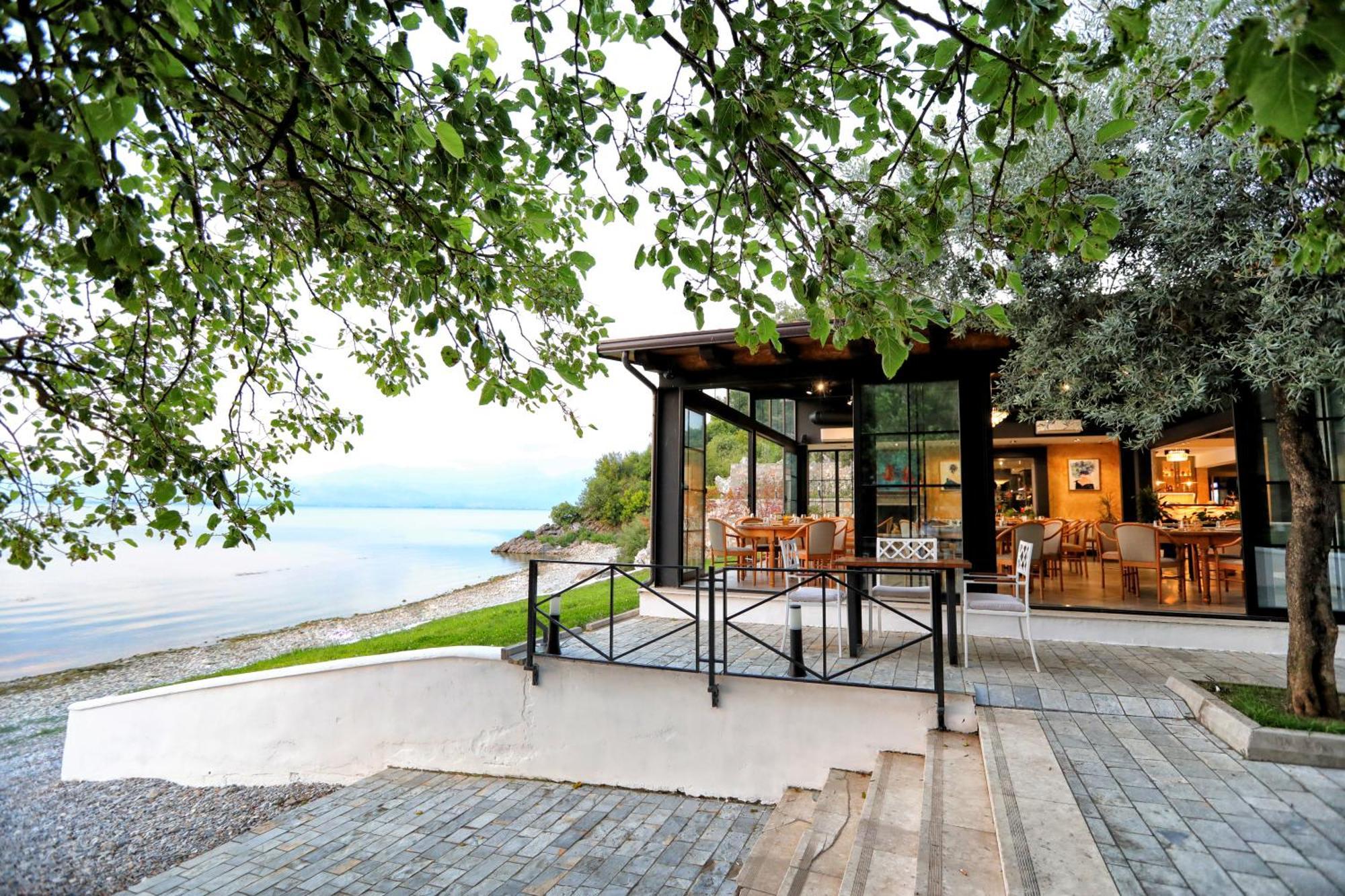 Hotel Labiatan Zogaj  Экстерьер фото