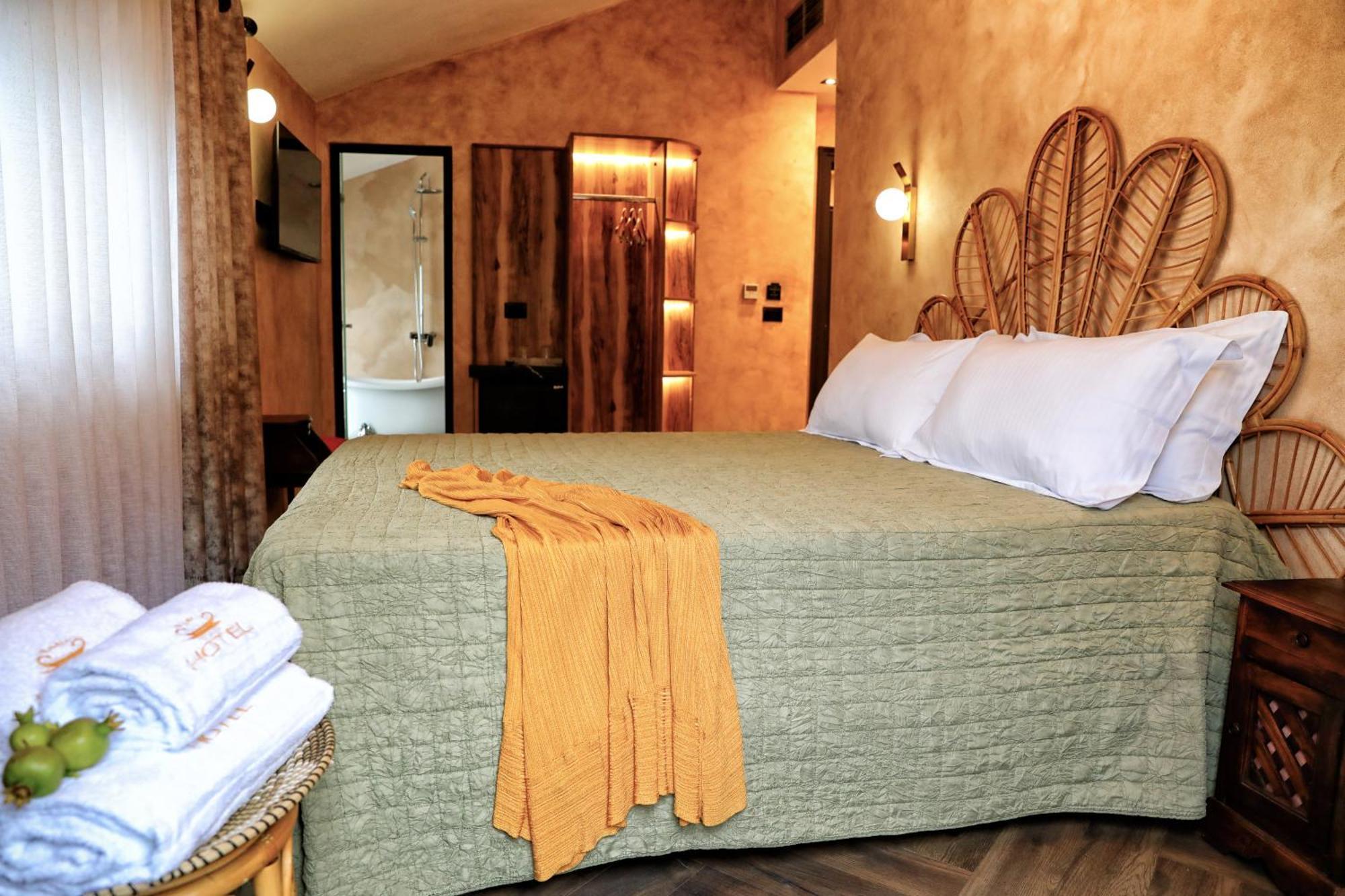Hotel Labiatan Zogaj  Экстерьер фото